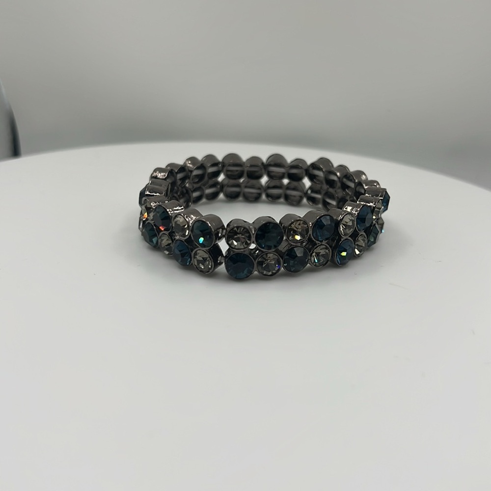 1325. Cara New York Blue and Silver Beaded‎ Bracelet
